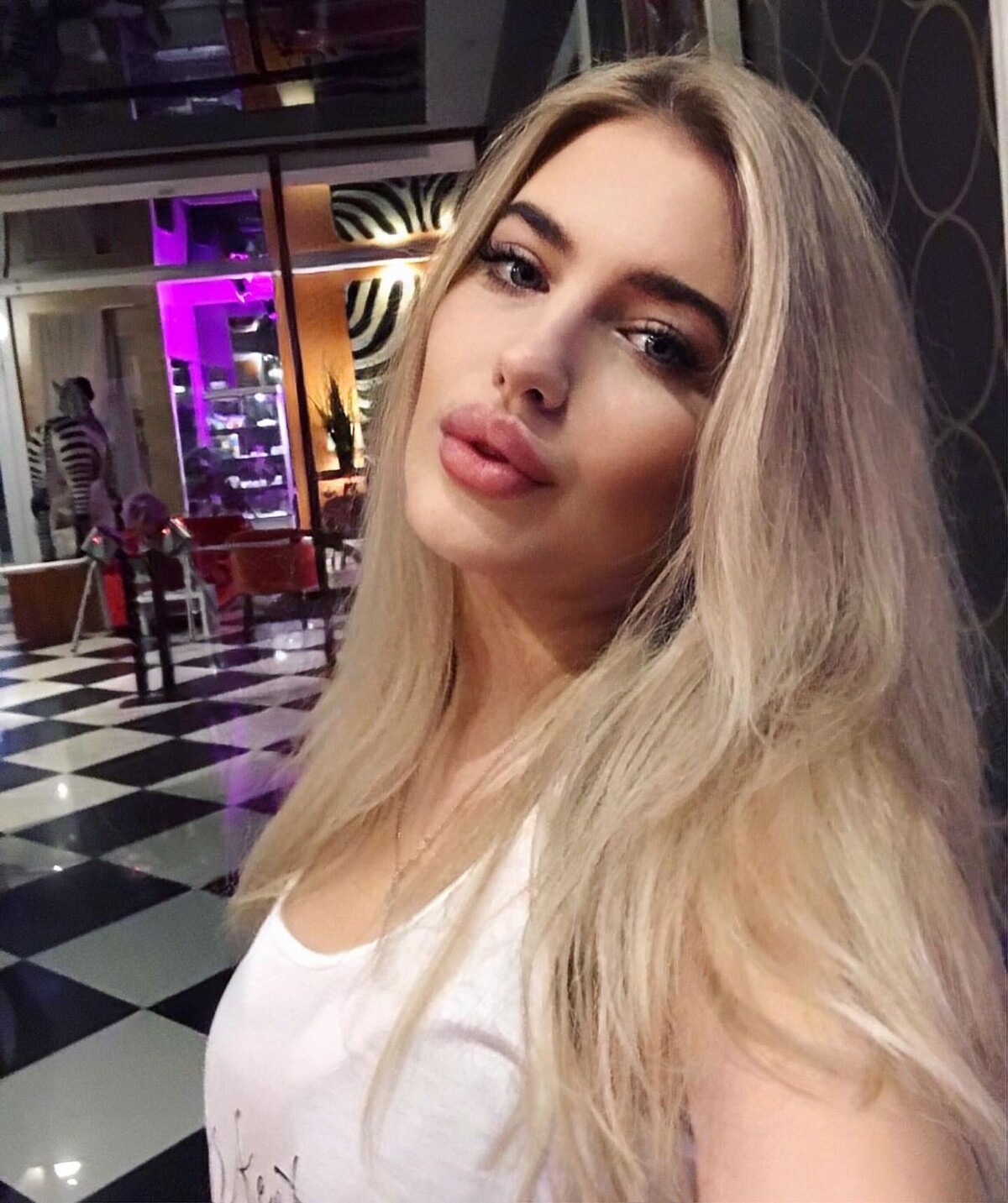 VIP эскорт Москва